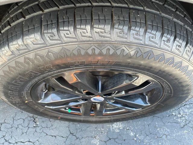 Used 2022 Ford Explorer XLT AWD/4WD image 24