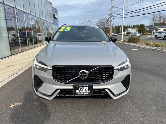 Certified 2025 Volvo XC60 B5 Plus image 6