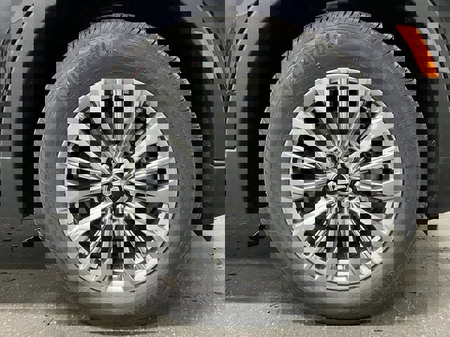 New 2025 Cadillac XT4 Premium Luxury w/ Cold Weather Package image 11