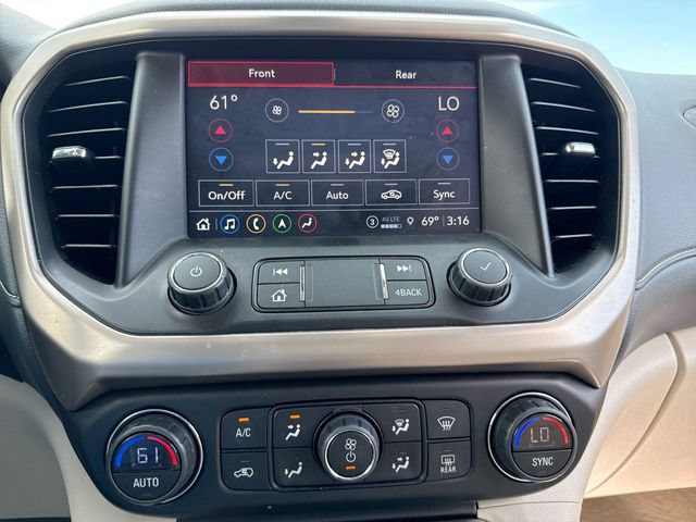 Used 2022 GMC Acadia Denali w/ Denali Ultimate Package AWD/4WD image 19