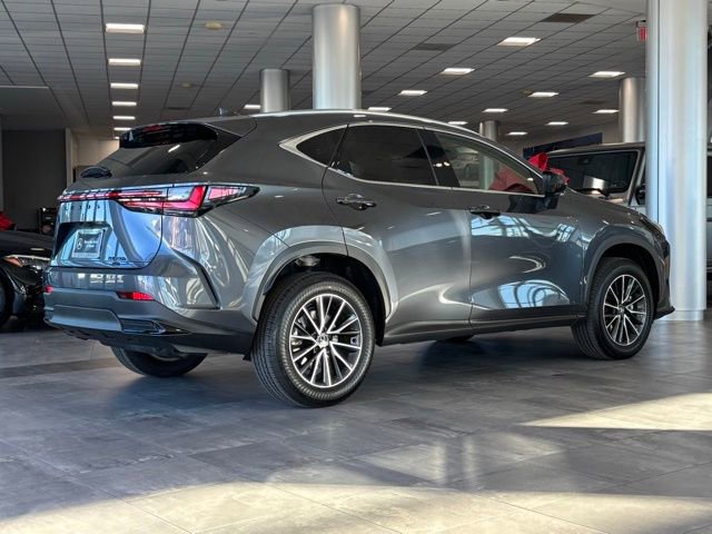Used 2025 Lexus NX 350 350h Base image 3