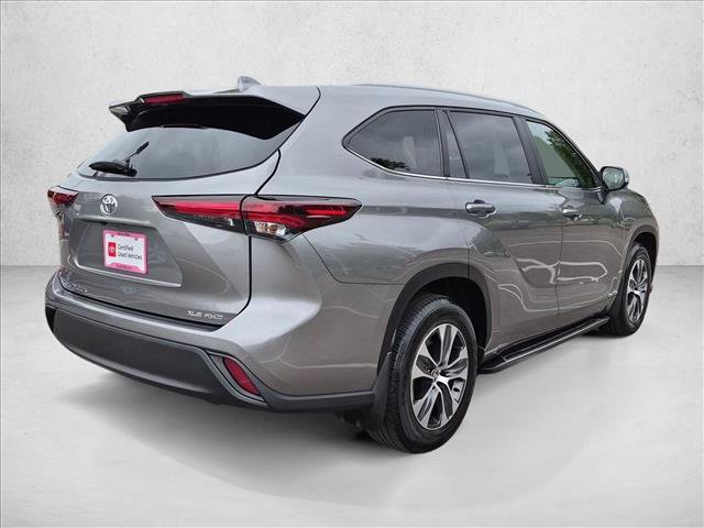 Certified 2026 Toyota Highlander XLE AWD/4WD image 5