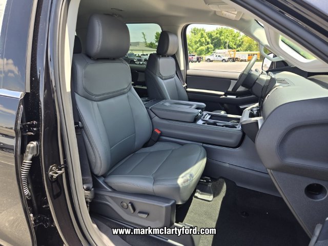 New 2026 Ford Expedition Active RWD image 14