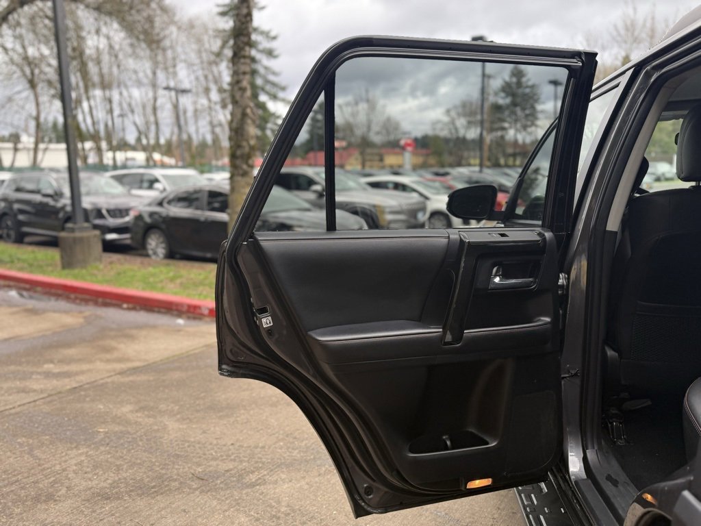 Used 2022 Toyota 4Runner TRD Off-Road Premium image 24