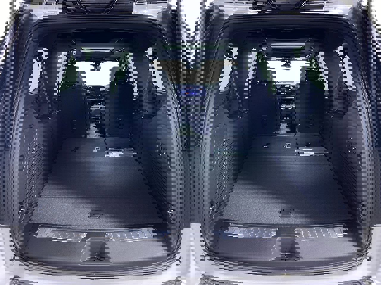 New 2026 Chevrolet Suburban Z71 w/ Comfort Package image 16