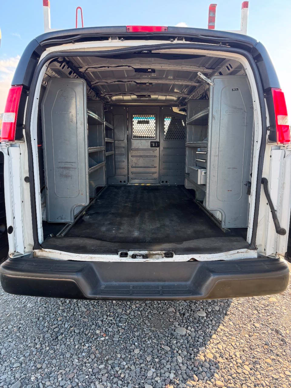 Used 2020 Chevrolet Express 2500 w/ Driver Convenience Package RWD image 5