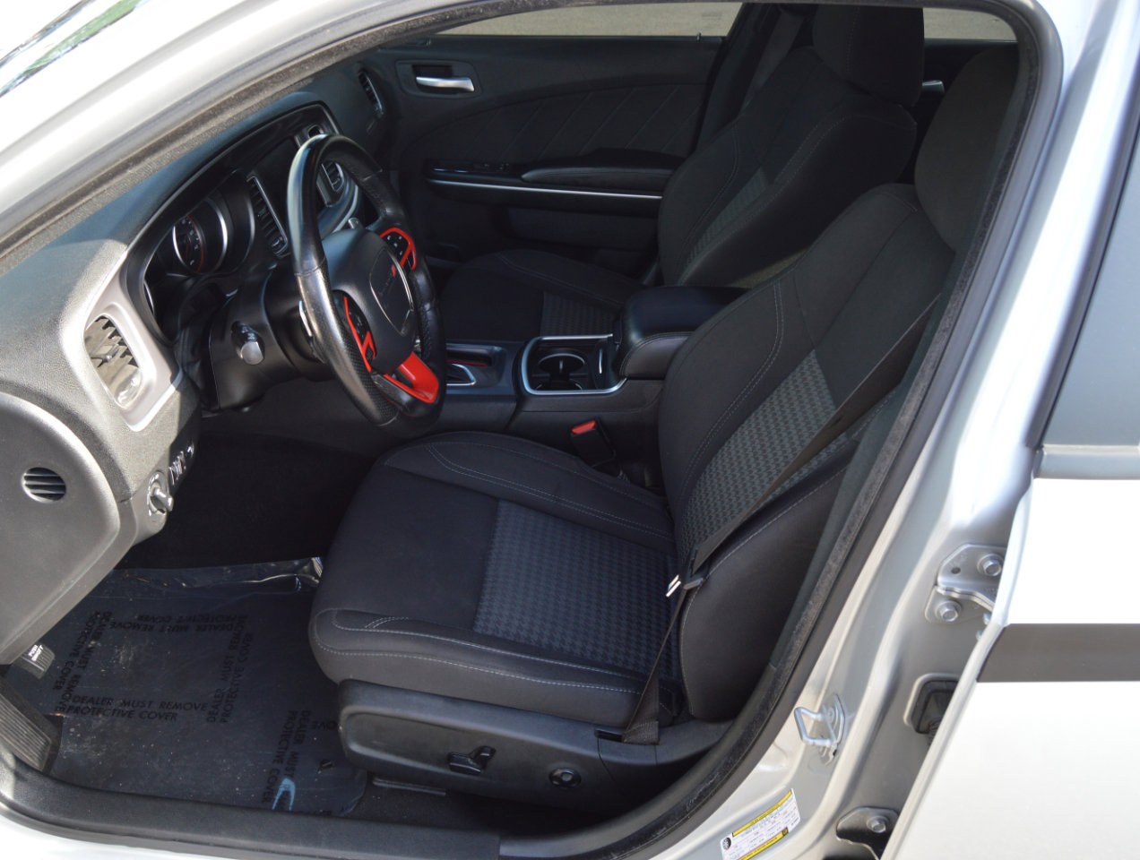 Used 2019 Dodge Charger SXT w/ Driver Confidence Group image 10