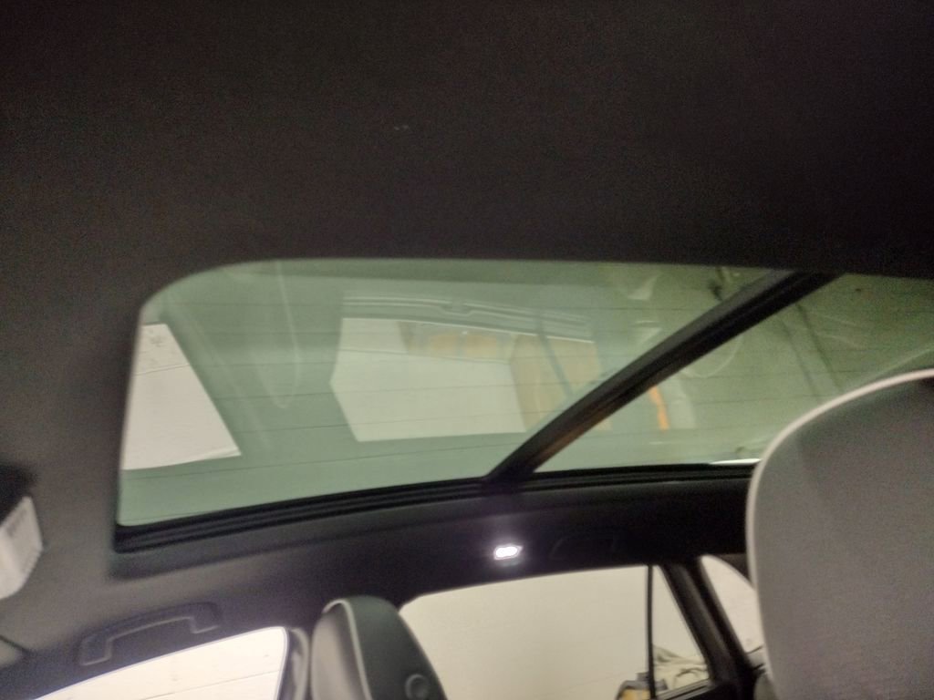 New 2026 Volkswagen Atlas Cross Sport SEL Premium R-Line image 24