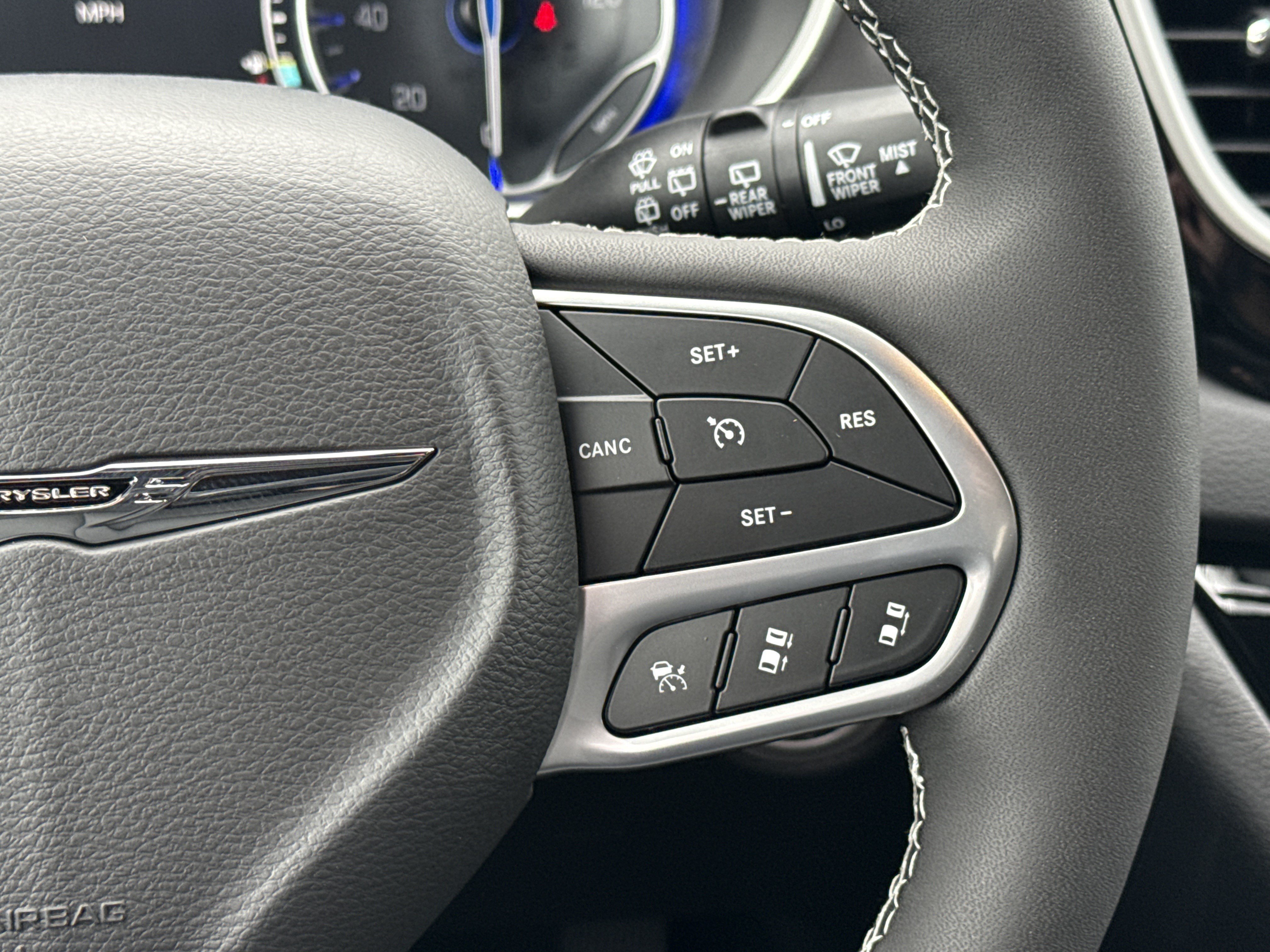 New 2026 Chrysler Voyager LX FWD image 28
