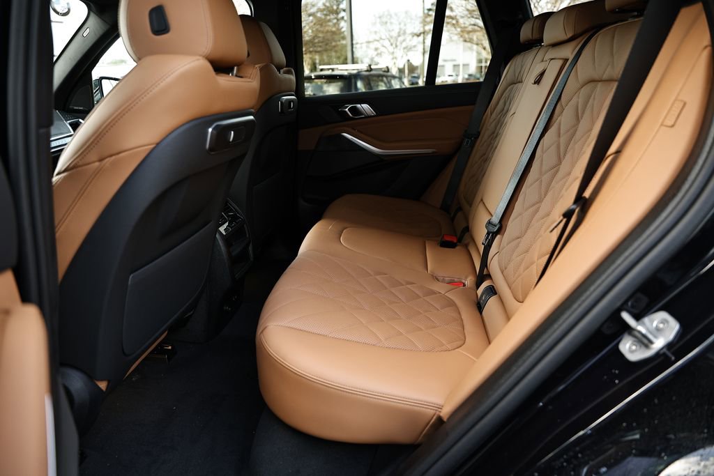 New 2026 BMW X5 xDrive40i w/ M Sport Package image 28