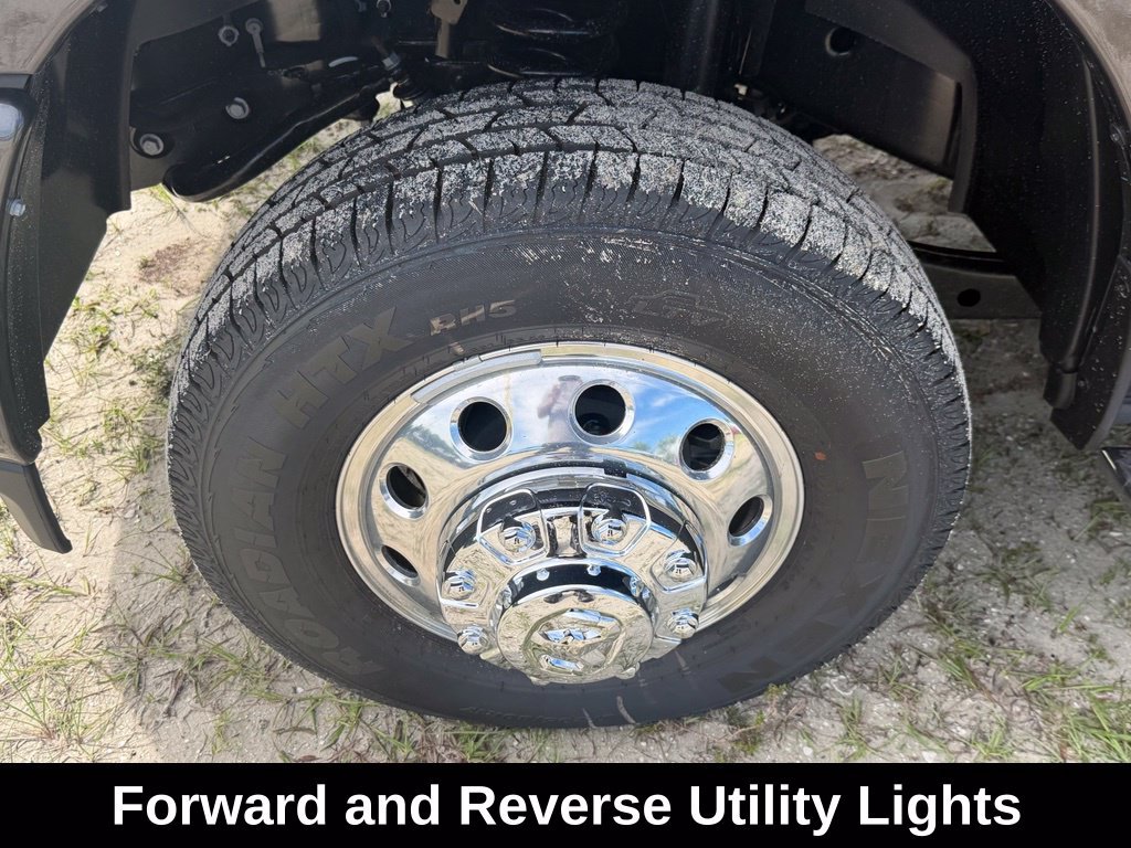 New 2026 RAM 3500 Big Horn AWD/4WD image 36