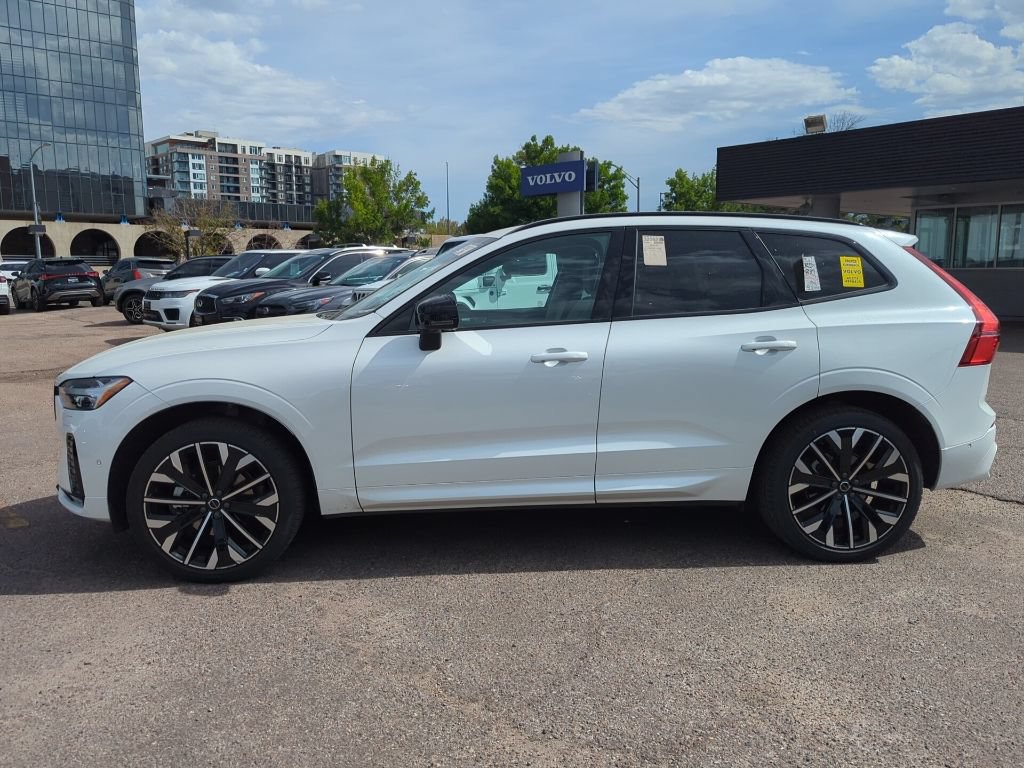 Used 2026 Volvo XC60 B5 Ultra AWD/4WD image 4