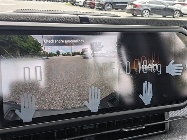 New 2025 Jeep Gladiator Sport image 19