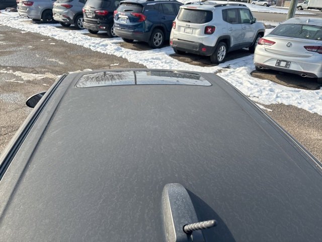 Used 2016 Chevrolet Sonic LT w/ Fun and Sun Package image 5