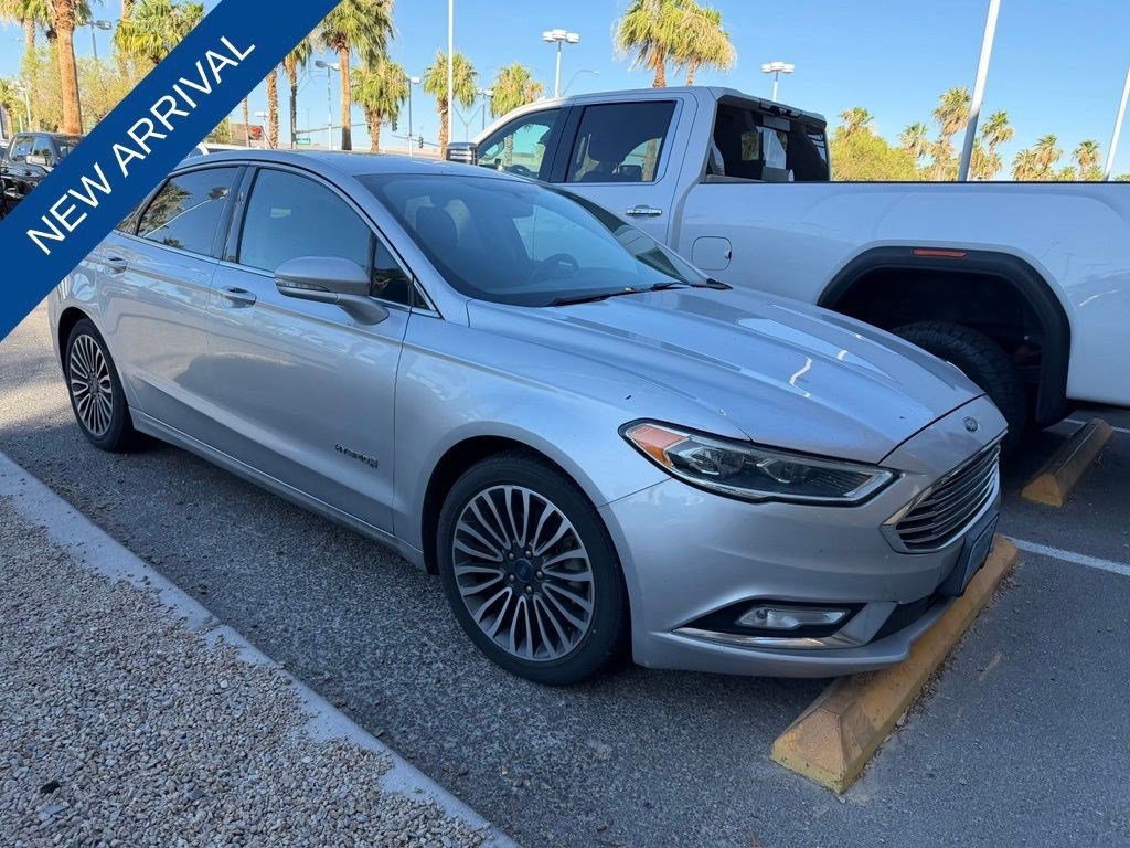 Used 2018 Ford Fusion Titanium FWD image 2