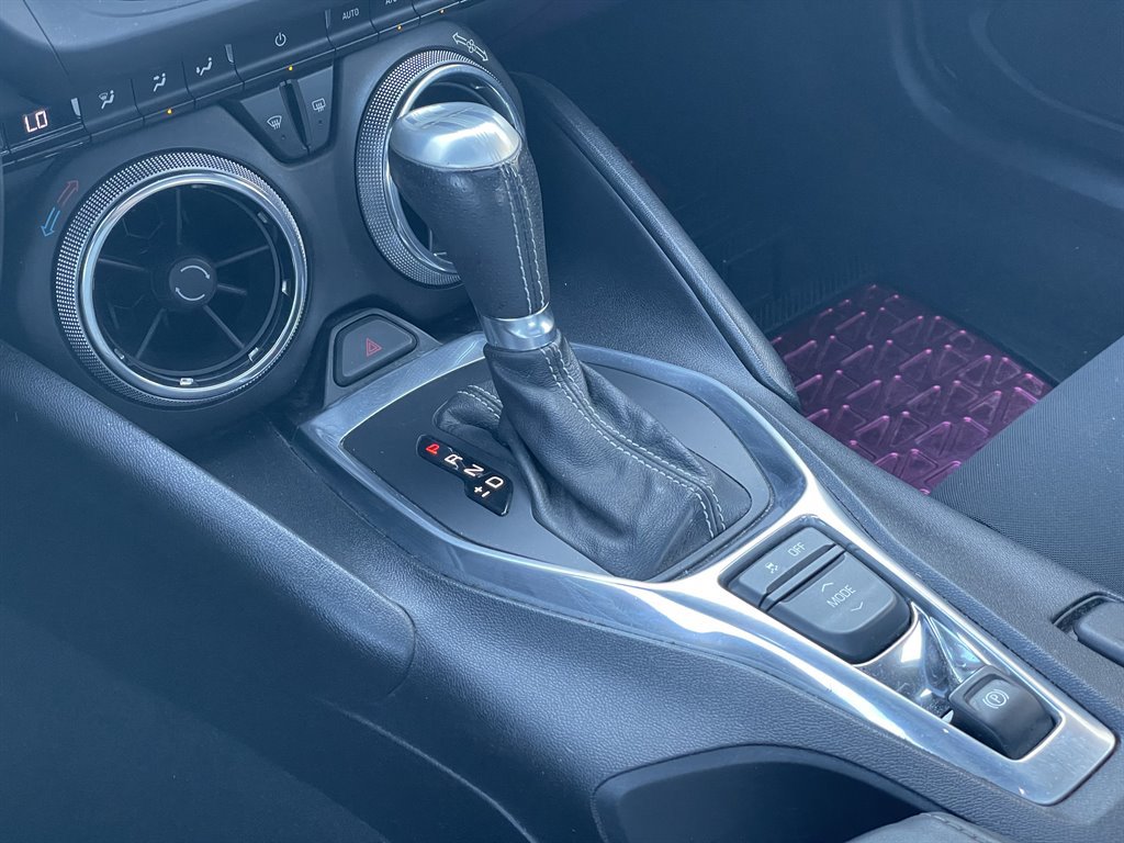 Used 2017 Chevrolet Camaro SS RWD image 30