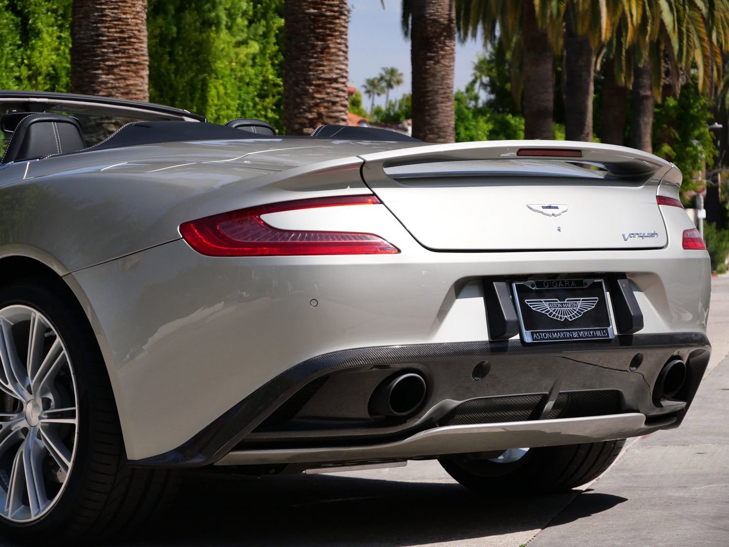 Used 2014 Aston Martin Vanquish Volante RWD image 8