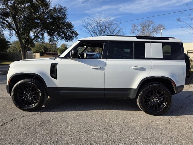 Used 2025 Land Rover Defender 110 S image 4