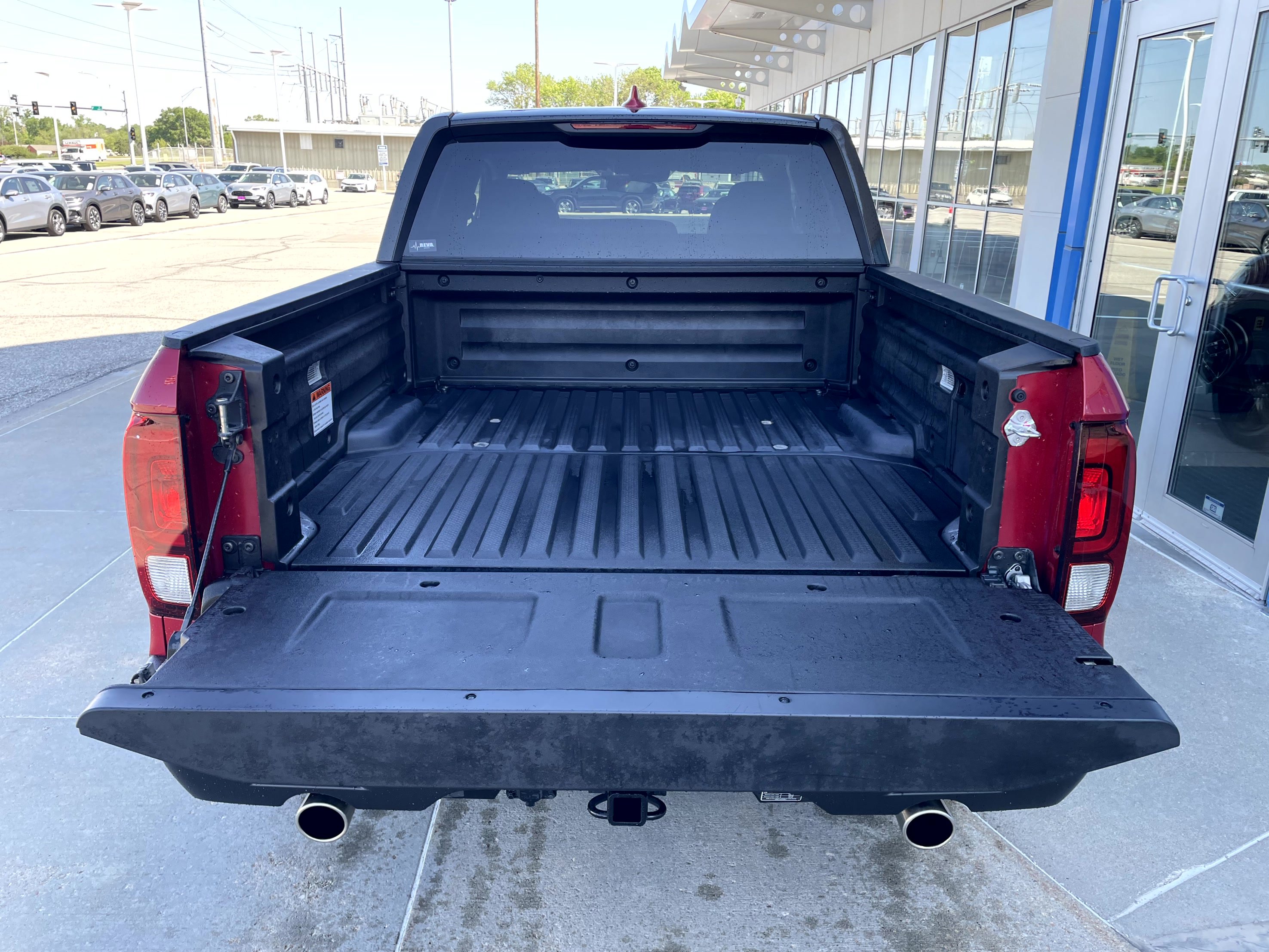 Certified 2025 Honda Ridgeline Sport image 9
