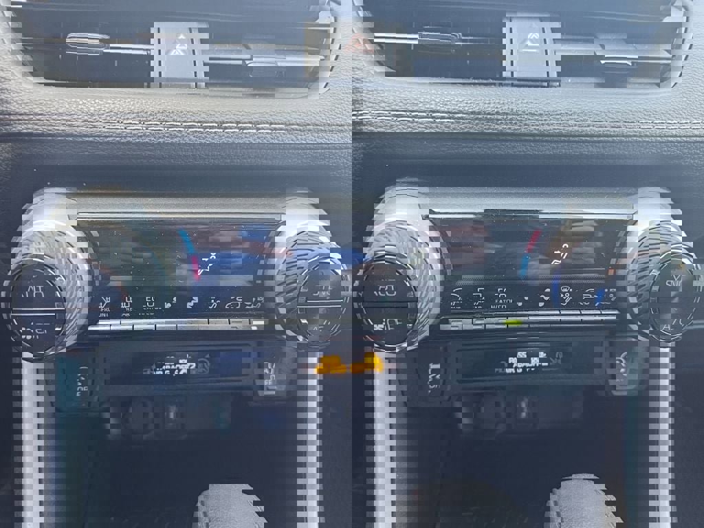 Used 2023 Toyota RAV4 XLE image 25