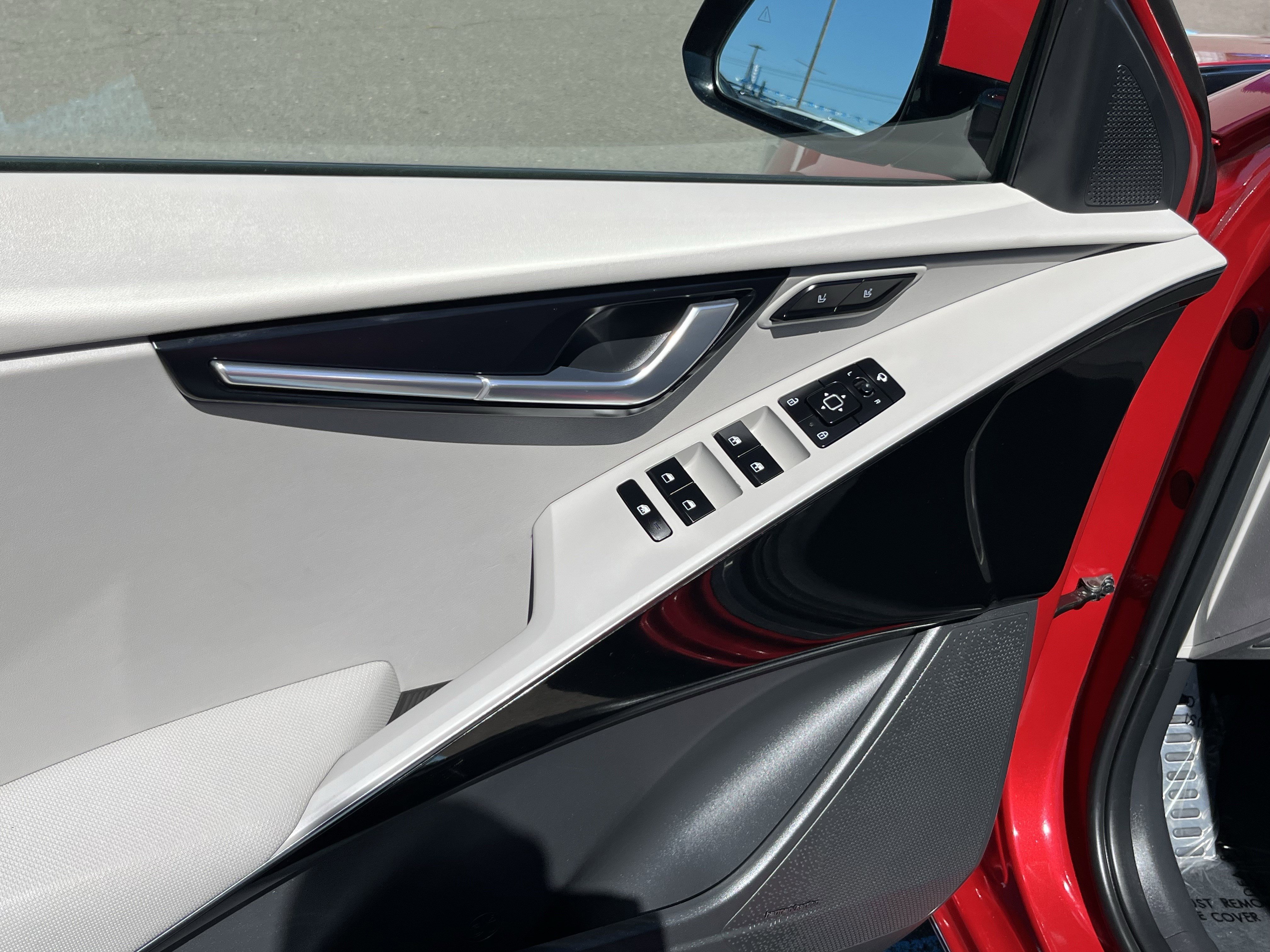 Used 2023 Kia Niro Wave image 16