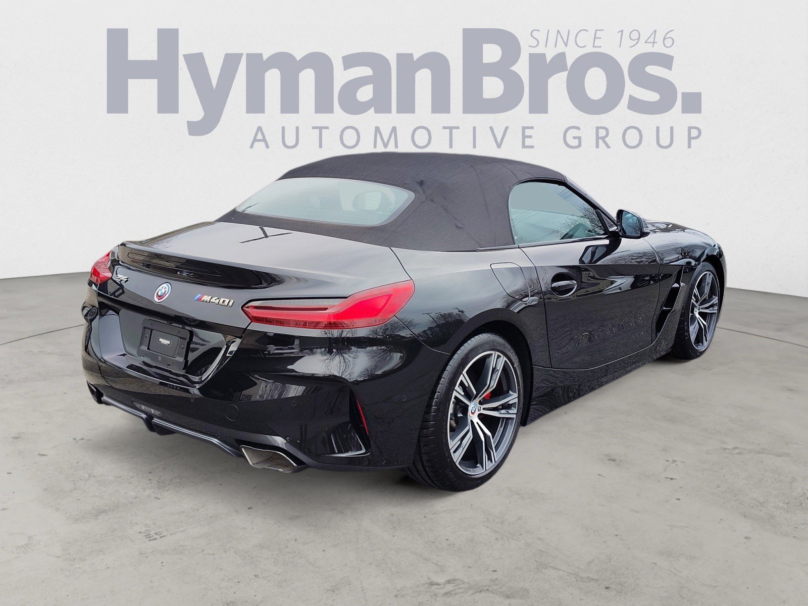 Used 2022 BMW Z4 M40i w/ Premium Package image 3