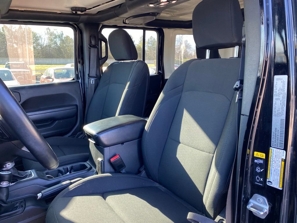 Used 2021 Jeep Wrangler Unlimited Sport image 23