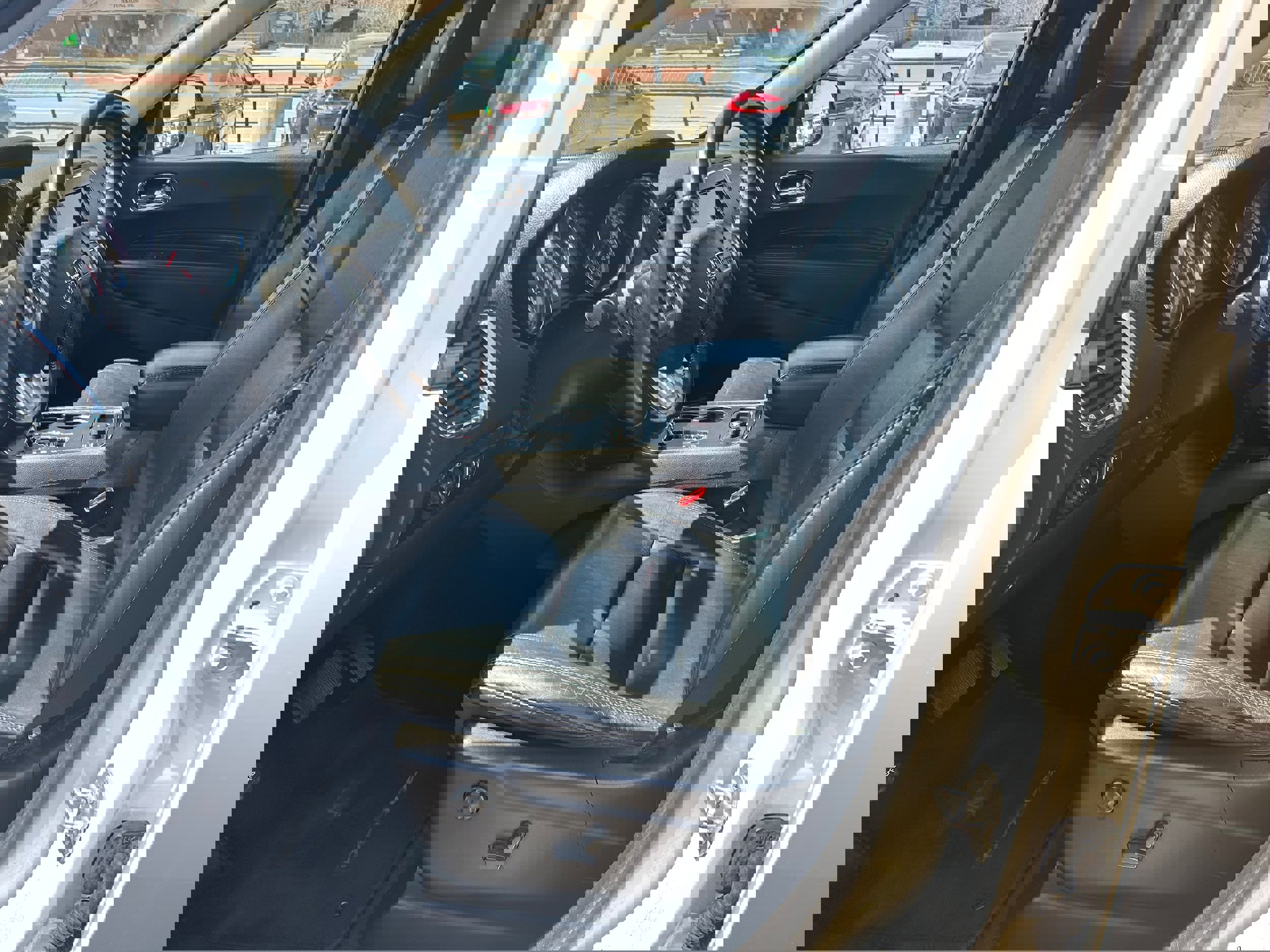 Used 2012 Dodge Durango Crew w/ Leather Interior Group image 9