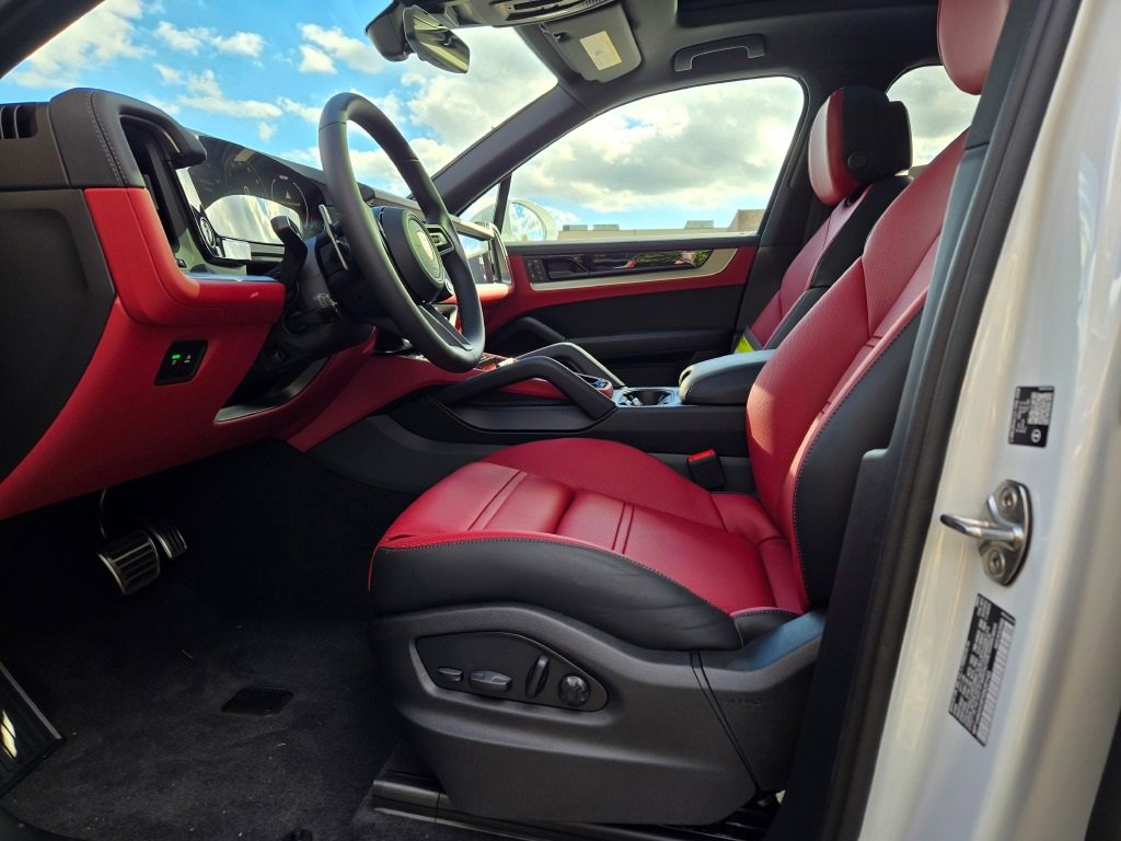 New 2026 Porsche Cayenne S image 20