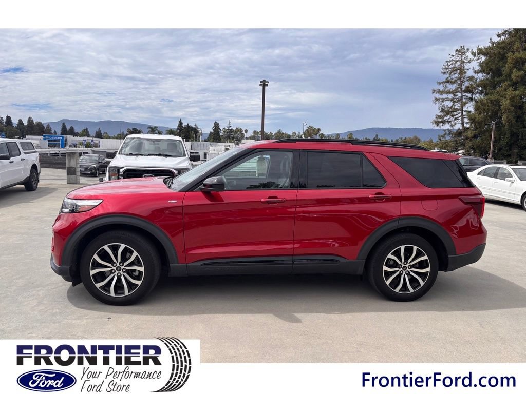 Used 2022 Ford Explorer ST-Line w/ Class IV Trailer Tow Package RWD image 3