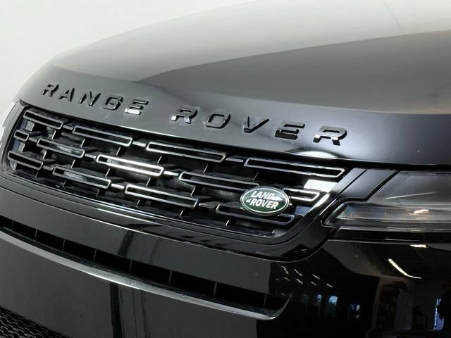 Certified 2026 Land Rover Range Rover Evoque Dynamic SE AWD/4WD image 13