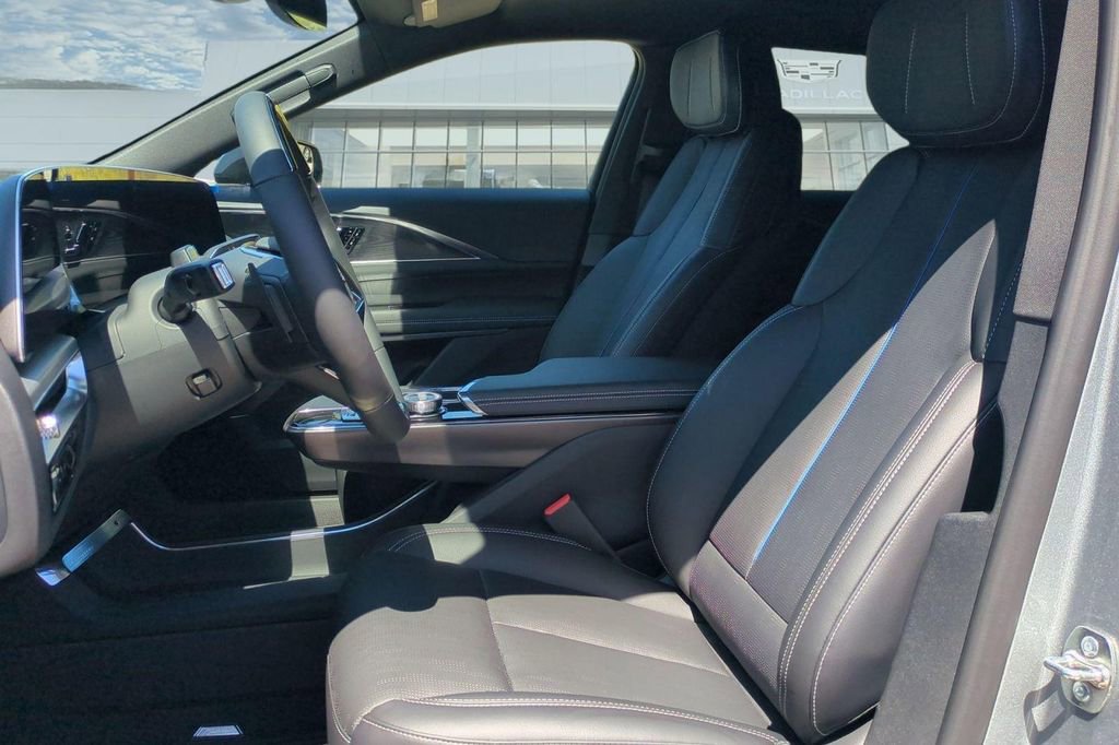 New 2026 Cadillac Lyriq Sport AWD/4WD image 10