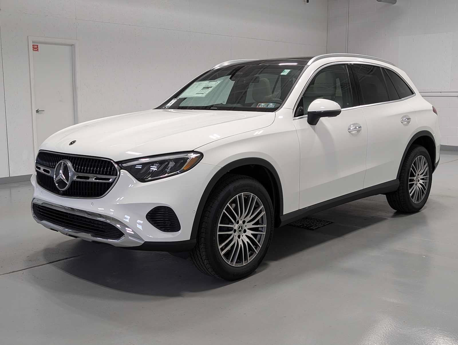 New 2026 Mercedes-Benz GLC 300 4MATIC image 1