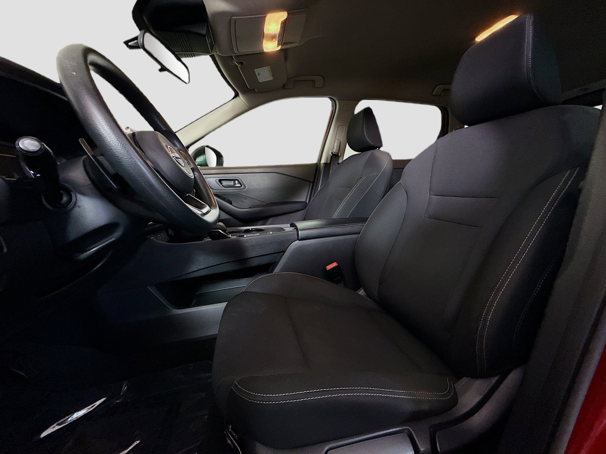 Used 2023 Nissan Rogue S image 22