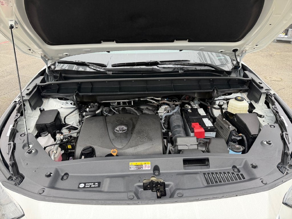 Used 2021 Toyota Highlander Limited AWD/4WD image 29