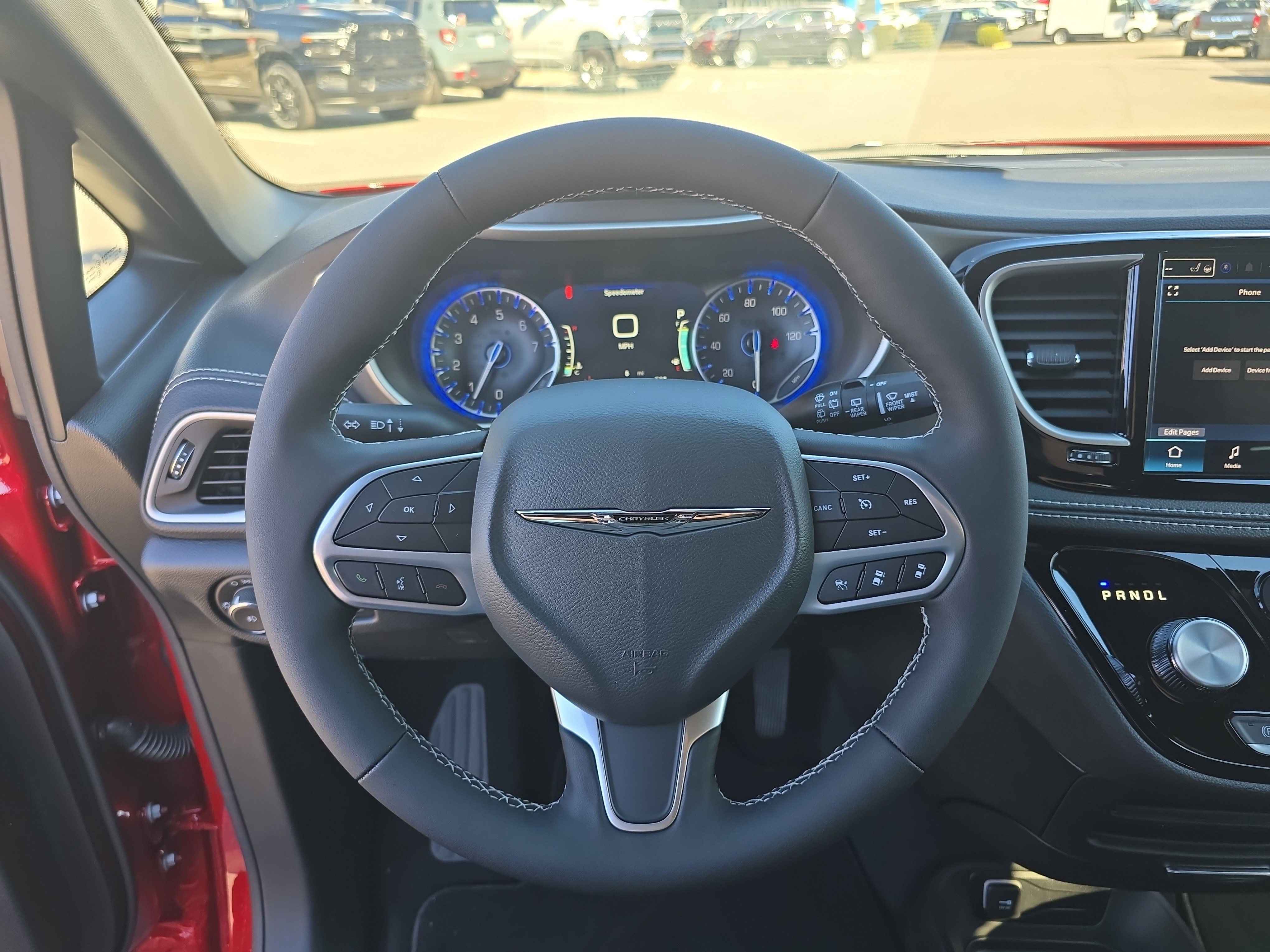 New 2026 Chrysler Pacifica Select image 31