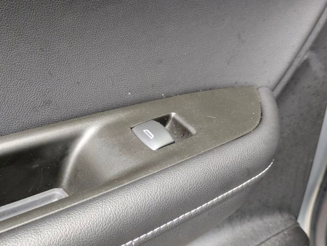 Used 2025 Chevrolet Blazer LT image 26