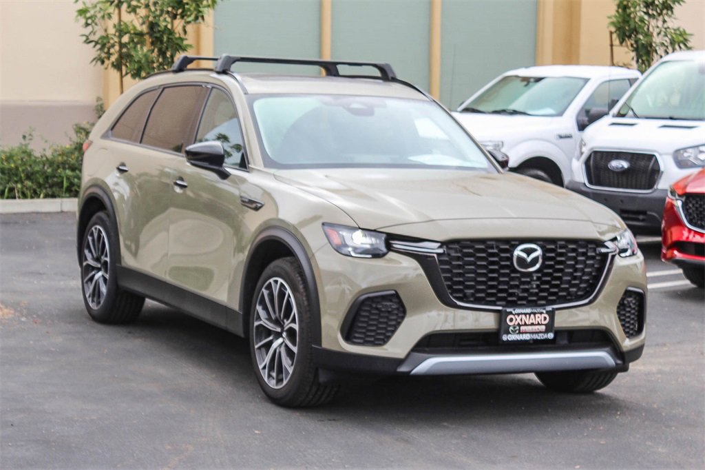 New 2025 MAZDA CX-70 Plug-In Hybrid w/ Premium Pkg image 3