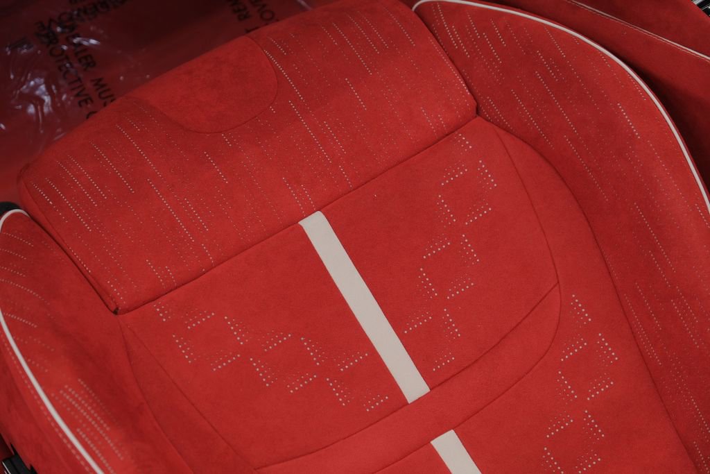 Used 2022 Ferrari SF90 Spider image 36