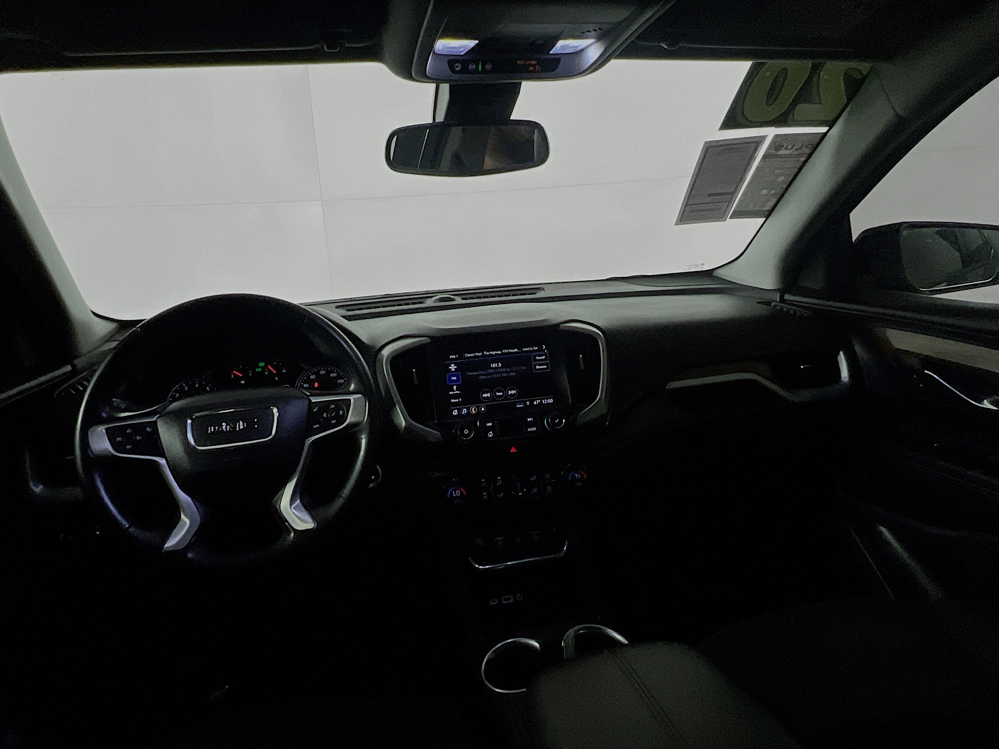 Used 2020 GMC Terrain SLE w/ Driver Convenience Package image 30