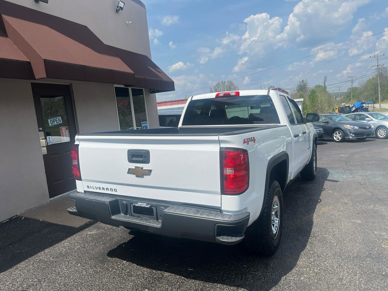 Used 2018 Chevrolet Silverado 1500 W/T w/ WT Fleet Convenience Package AWD/4WD image 6