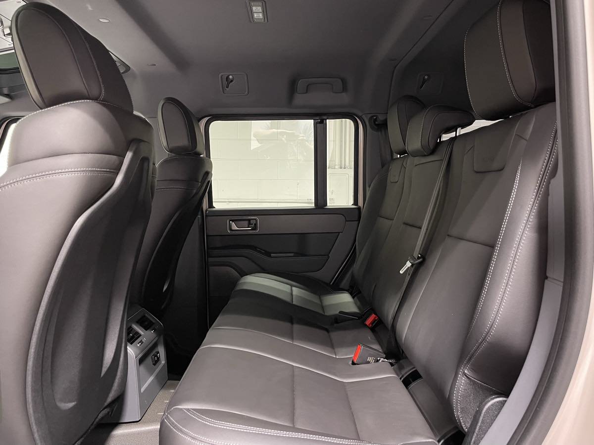 Used 2025 INEOS Grenadier Station Wagon AWD/4WD image 16