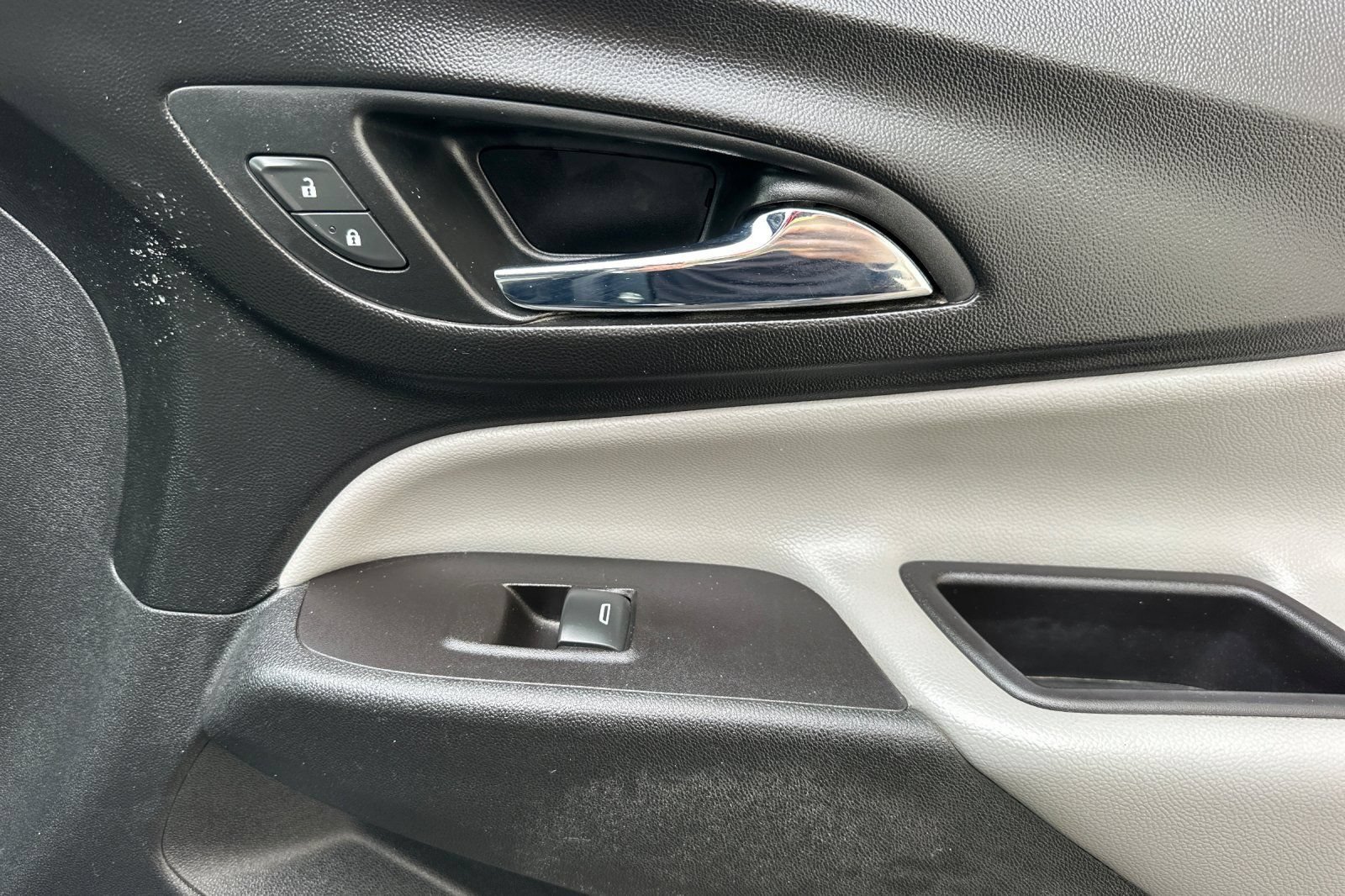 Certified 2020 Chevrolet Equinox LS AWD/4WD image 22