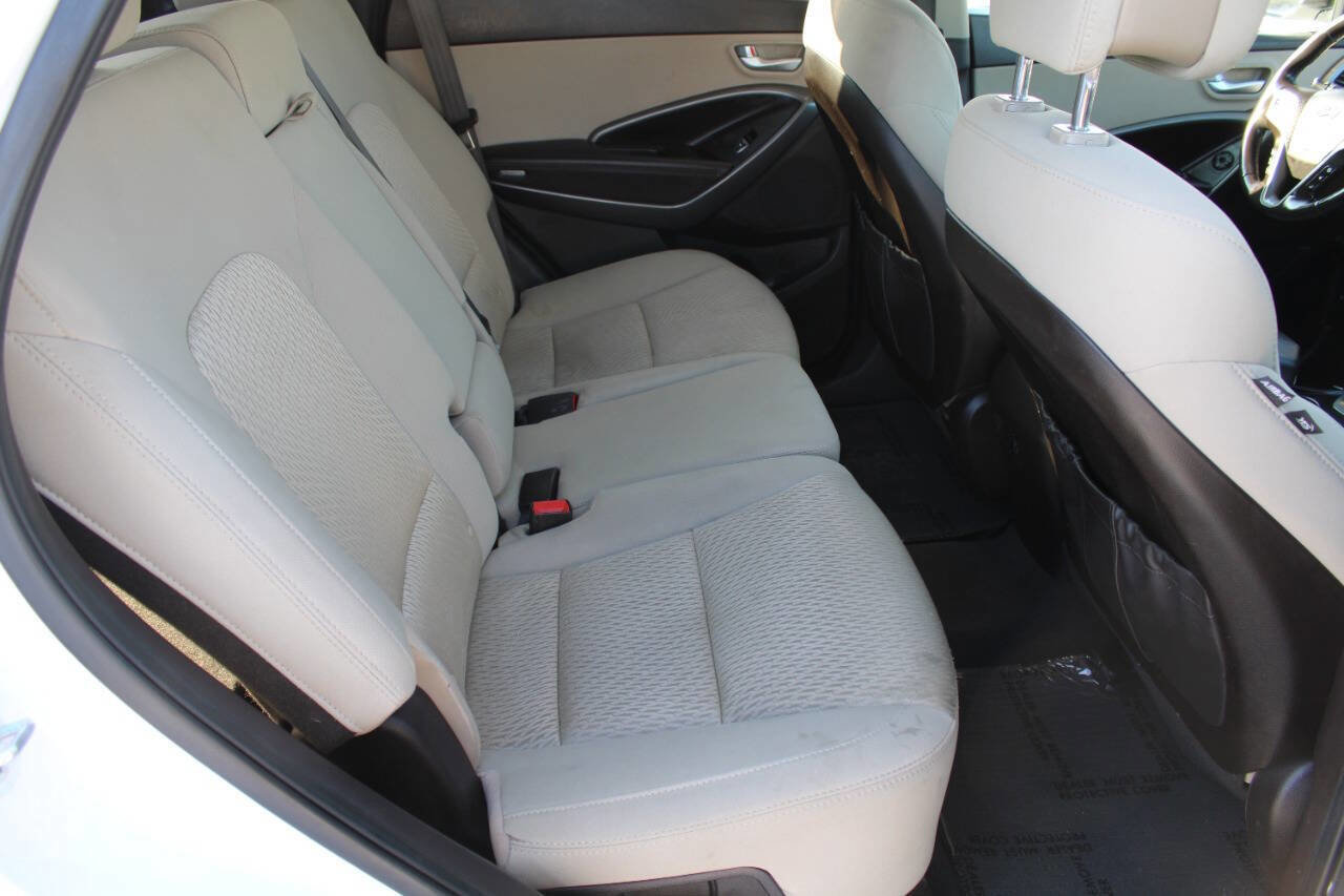 Used 2013 Hyundai Santa Fe Sport w/ Popular Equipment Pkg image 6