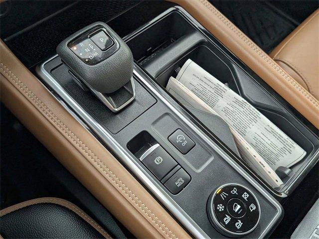 Used 2023 Nissan Pathfinder Platinum image 34