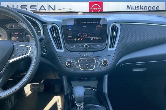 Used 2024 Chevrolet Malibu LT image 9