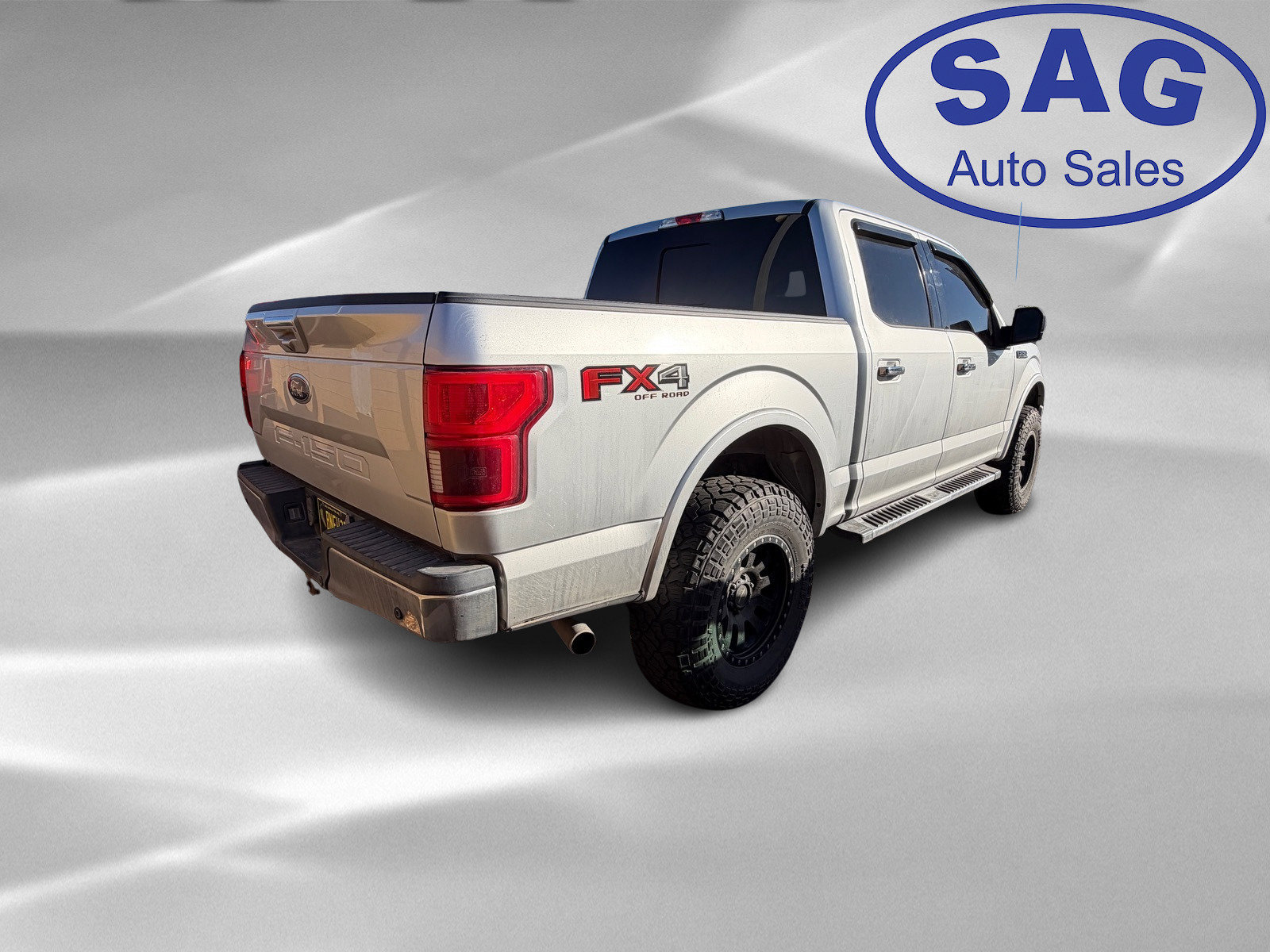 Used 2018 Ford F150 Lariat image 3