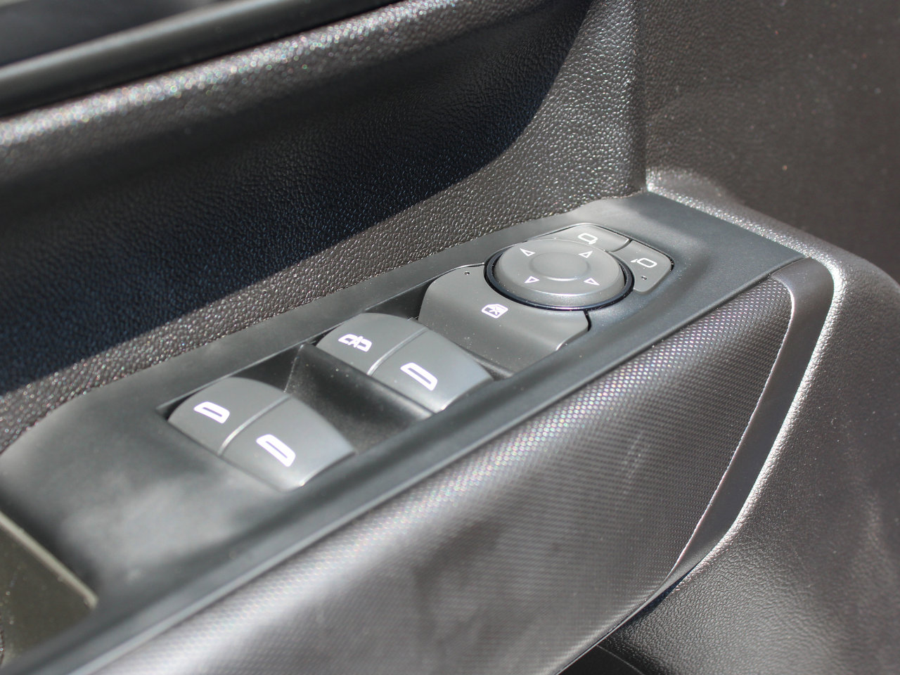 Used 2024 GMC Sierra 2500 Pro w/ Convenience Package image 29