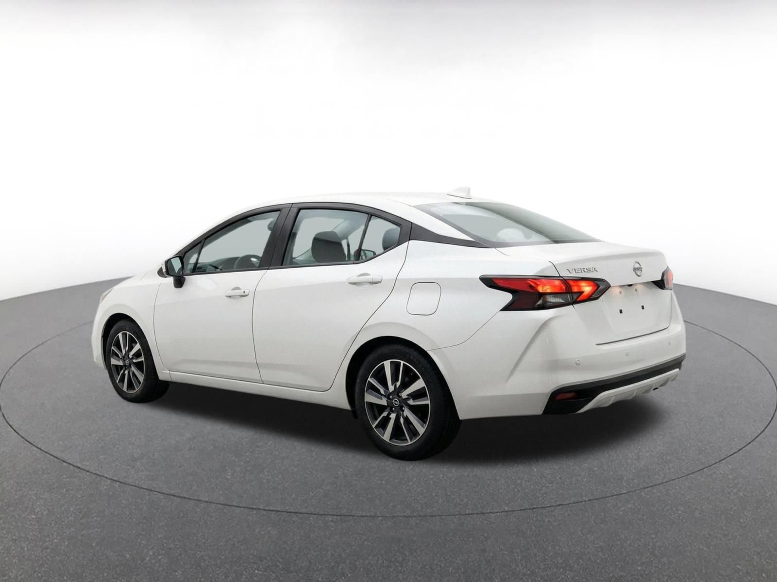 Used 2025 Nissan Versa SV FWD image 6