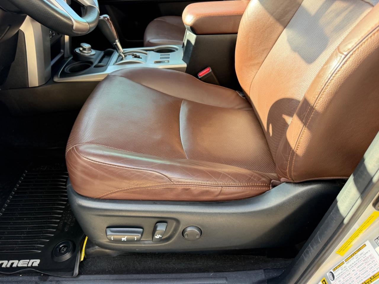 Used 2018 Toyota 4Runner Limited image 21